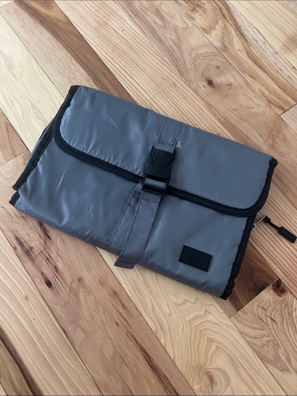 NWOT Foldable Gray Travel Toiletry Bag with Buckle Closure